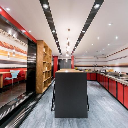 Отель Ibis Nantong Qingnian Экстерьер фото