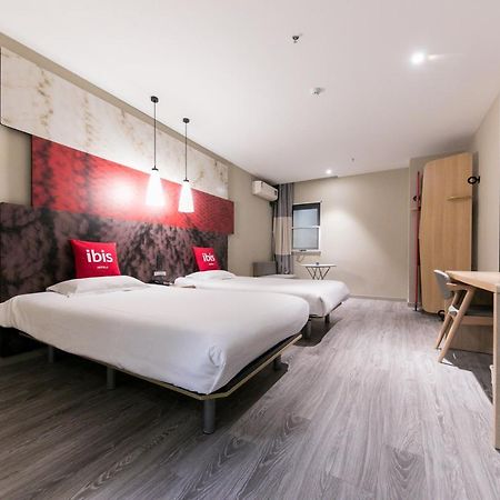 Отель Ibis Nantong Qingnian Экстерьер фото
