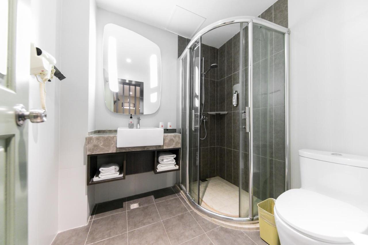 Отель Ibis Nantong Qingnian Экстерьер фото