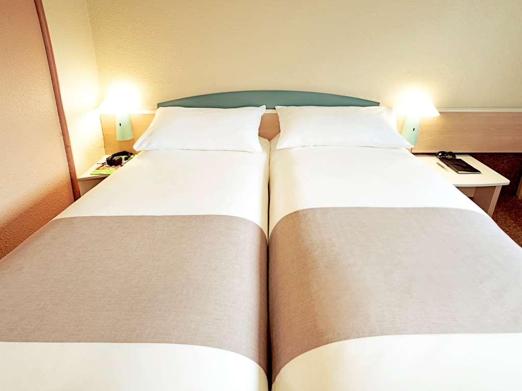 Отель Ibis Nantong Qingnian Номер фото