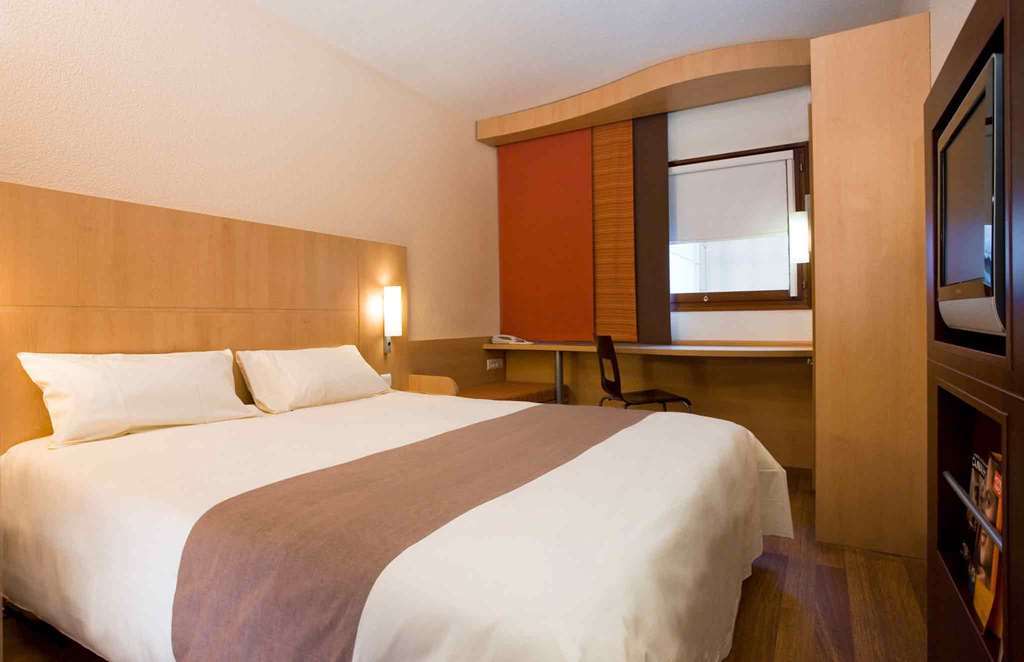 Отель Ibis Nantong Qingnian Номер фото